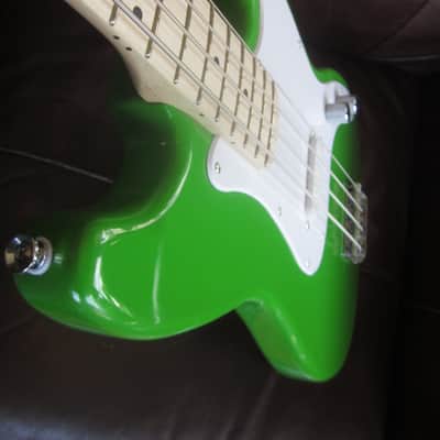 Fender Squier Sonic Bronco Electric Bass 4-String - Lime Green image 3