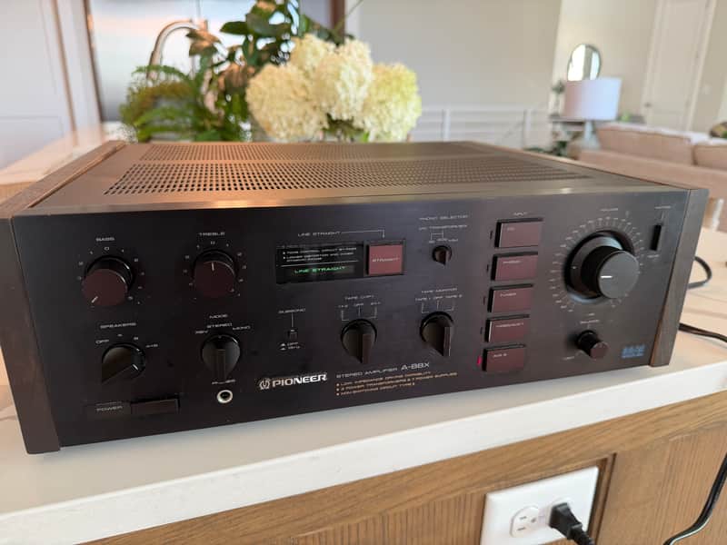 Pioneer A-88X 1984 - Black with walnut side panels image 1
