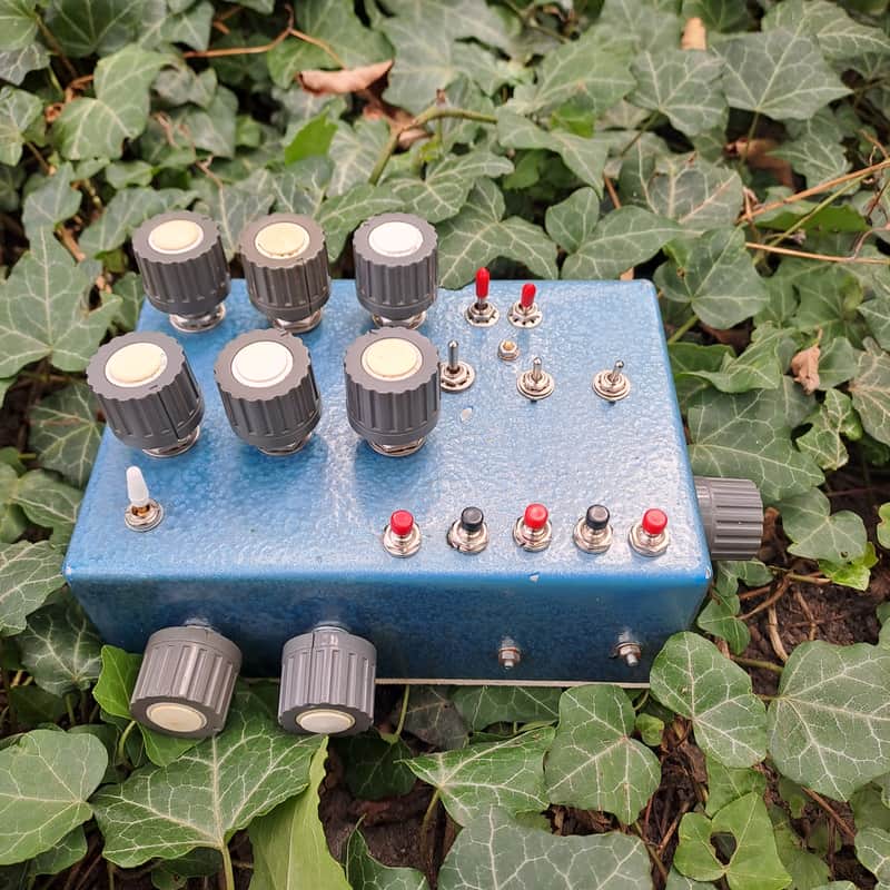 Handmade XORium iteration 3 noise synth with XOR, VCO, freq divider 2026 image 1
