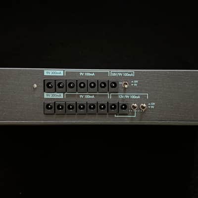 Walrus Audio Phoenix (US 110v) Clean Power Supply Cobalt / Light Blue Bird image 2