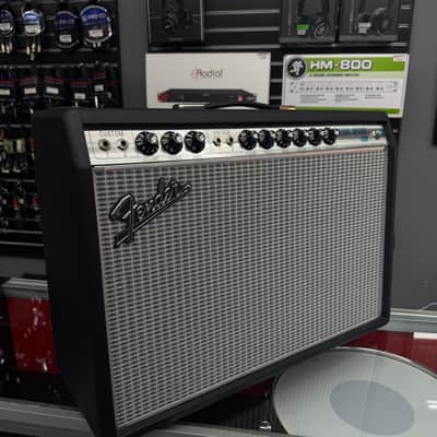 Fender '68 Custom Deluxe Reverb 2-Channel 22-Watt 1x12" Guitar Combo image 10