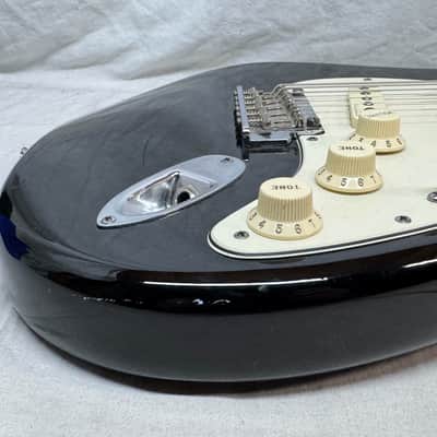 Fender American Standard Stratocaster Guitar with Case 2012 - Black / Maple neck imagen 10