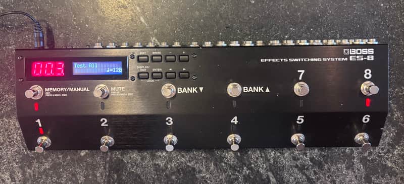 Boss ES-8 Effects Switching System