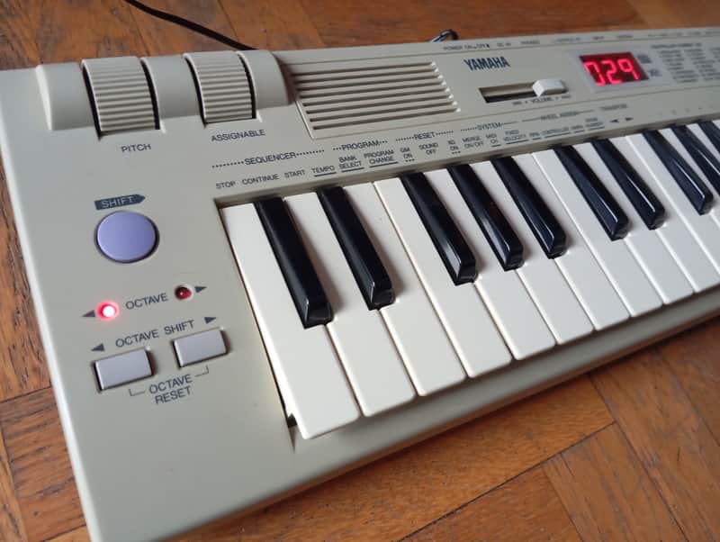 YAMAHA CBX-K1XG 37 MINI MIDI SOUND KEYBOARD MU50 Sound Module Built in Speaker image 1