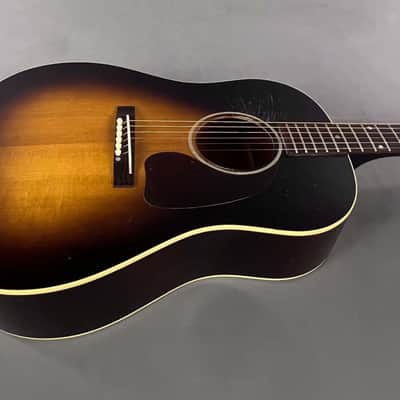 Gibson Custom 1942 Banner J-45 Reissue Murphy Lab Light Aged Vintage Sunburst ~ As New! image 8