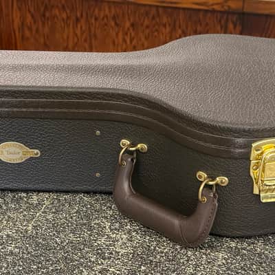 Taylor Deluxe Hardshell Grand Auditorium Case 2020s - Brown image 1
