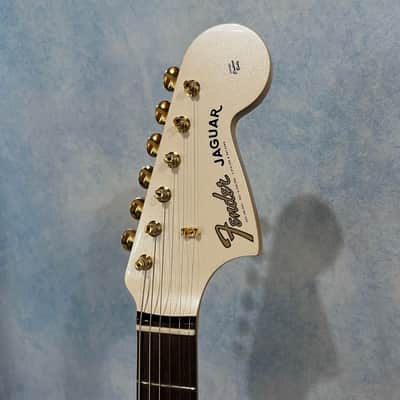 NEW - 2025 Fender Made in Japan Traditional Collection '60s Jaguar – White Pearl / Gold, Matching Headstock MIJ image 3