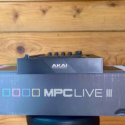Akai MPC Live III Standalone Music Production Center image 4