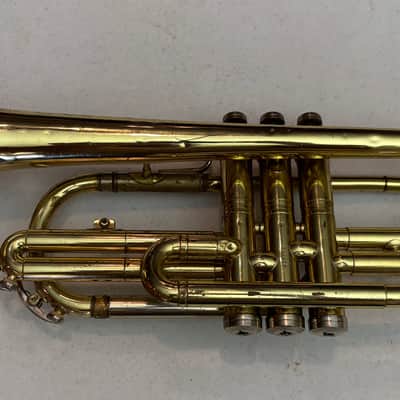 Conn Director Bb Trumpet – Early 1960s – Good Player – Conn 4 Mouthpiece + Accessories image 2