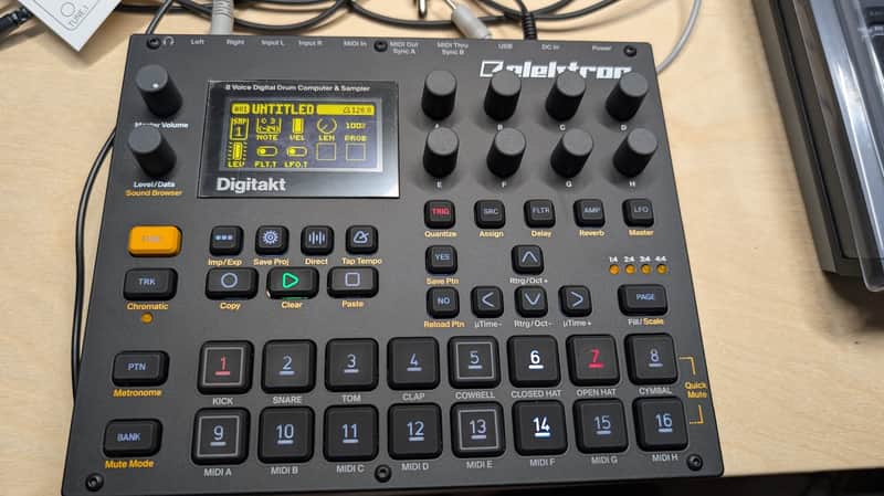 Elektron Digitakt w Elektron Decksaver - Mint! image 1