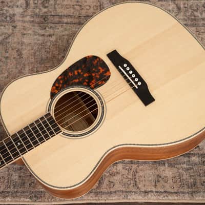 Larrivee OM-40 Mahogany image 19