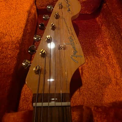 Fender Stevie Ray Vaughan Stratocaster 1992-1999 - 3-Color Sunburst image 3