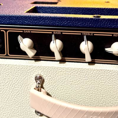 Vox AC10 C1 Custom TTCC Limited Edition 1x10” 2025 - Two Tone Blue & Cream image 10