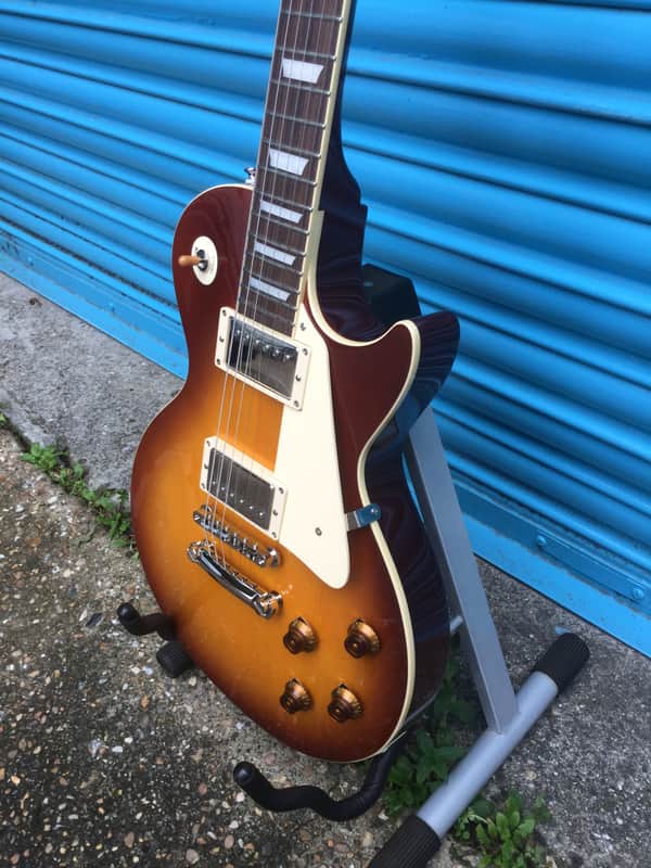Tokai 'Love Rock' Les Paul Style Electric Guitar Made In Japan Inc