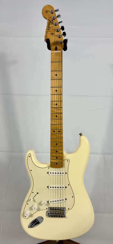 Fender Stratocaster Left Handed MIM Mexico 2011 - Cream image 1
