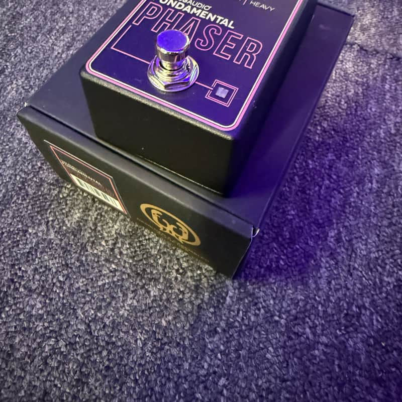 2023 – Present Walrus Audio Fundamental Phaser Black / Pink