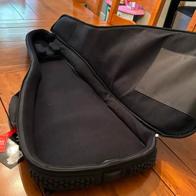 Fender F620 2020 - Black extra heavy duty gig bag image 3