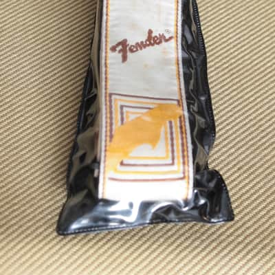 Fender Stratocaster Collectors Edition 1982 - GOLD image 10