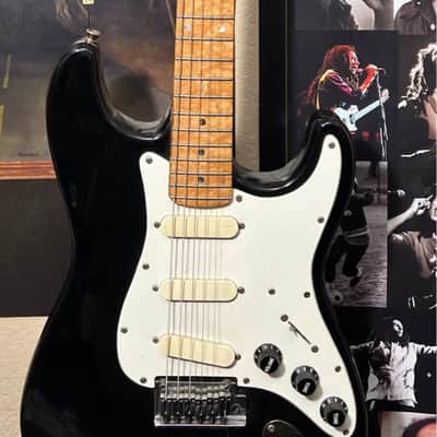 Fender Special Edition Lite Ash Stratocaster 2004 - 2008 - Black image 1