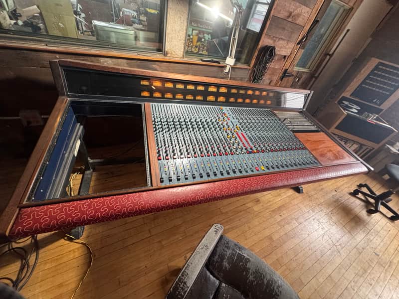 AMEK M2500 24ch Inline Mixing Console | Reverb