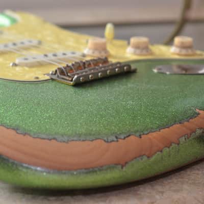 American Fender Stratocaster Relic Nitro Lime Squeezer Green Sparkle SSS-CS 54'S image 14
