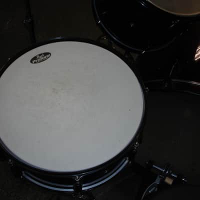 Pearl Forum Series 5-Piece Drum Set w/ Hardware & Cymbals, Dark Wine Red image 7