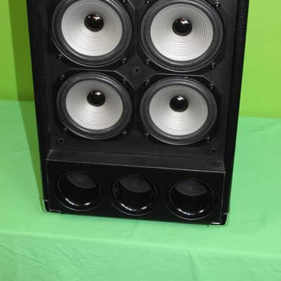 Phil Jones Bass PB-300 - 250W Active Bass Cabinet - incl. Cable & Dust Cover - 18,5 kg image 2