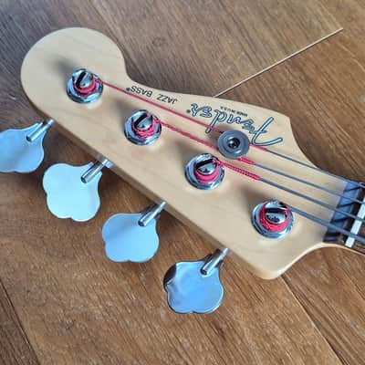 Fender Jazz 2004 - Sunburst image 10
