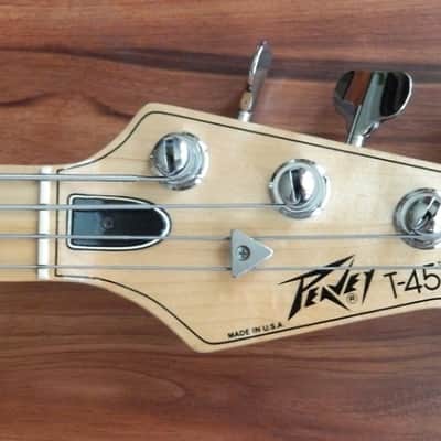 Peavey T-45 Bass Natural w case. Awesome Player w Superb Tone! T-40 body w Single Pickup image 7
