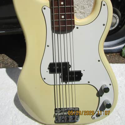Fender Precision Bass Guitar, 1984-1987, Japan, White Finish, Case image 2