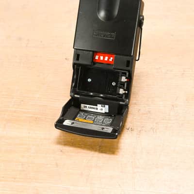 Shure P6HW Wired Bodypack Receiver CG011VV image 3