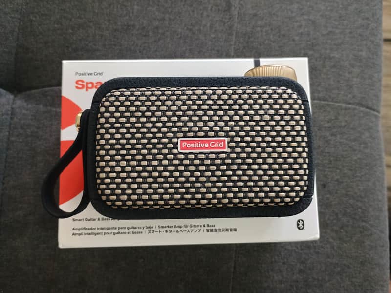 Positive Grid Spark GO Wireless Digital Modeling Guitar Practice Amp 2023 - Present - Black
