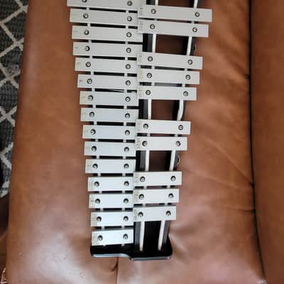 Pearl 30-Key Glockenspiel / Bell Lyra Xylophone w/ Carrying Bag image 7