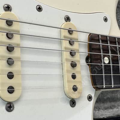 1982 Fender - Stratocaster ST62-65 - Made in Japan - ID 5871 image 9
