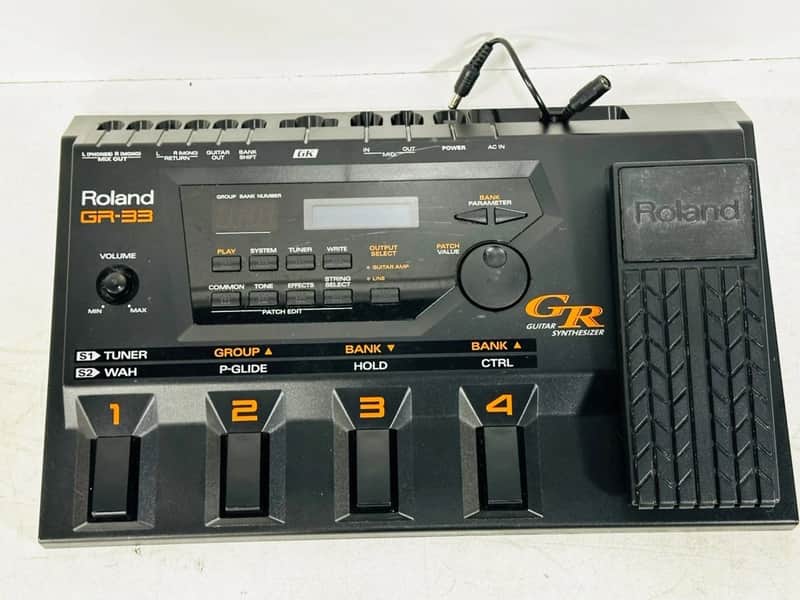 Roland GR-33
