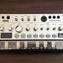 Korg Volca Bass Analog Bass Sequencer/Synthesizer 2013 - Present - Silver/Black