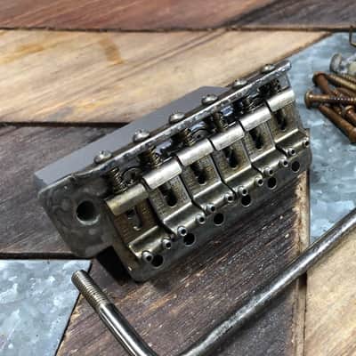 Real Life Relics Fender® Aged Stratocaster® Tremolo Bridge Kit 2 3/16 String Spacing (Fender® 0054619000    [L8]