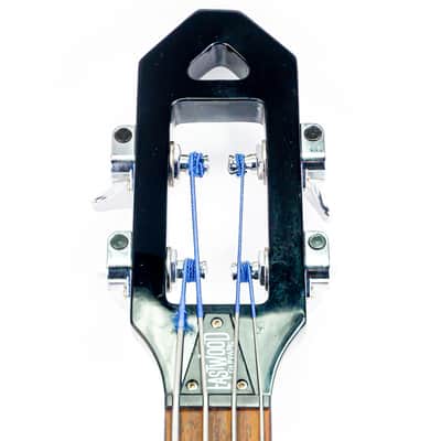 Eastwood MRG Series EUB-1 Fretless Electric Bass with Case – Black image 3