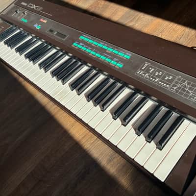 Yamaha DX97 Programmable Algorithm Synthesizer 1983 - Black