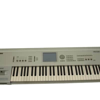 Korg Triton 61 61-key Music Workstation Keyboard