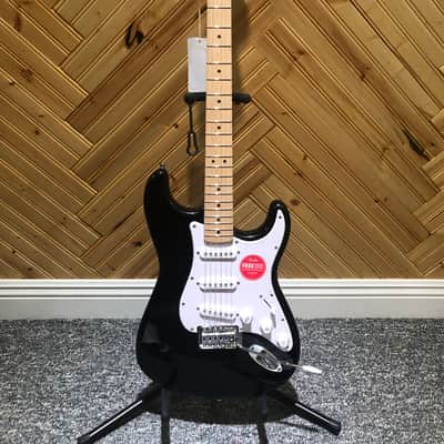 Squier Stratocaster 2024- Black image 1