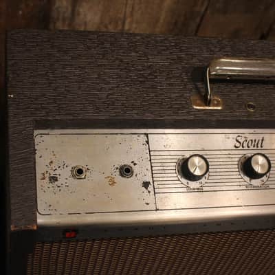Gibson GA-17RVT Scout 10-Watt 1x10" Guitar Combo 1963 - 1967 - Black image 4