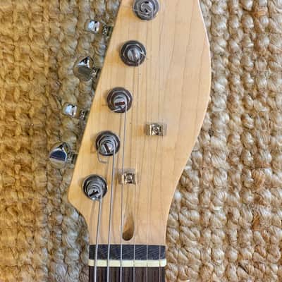 Custom Fender Telecaster-style guitar: all the chime you need and it’s easy to play! image 4