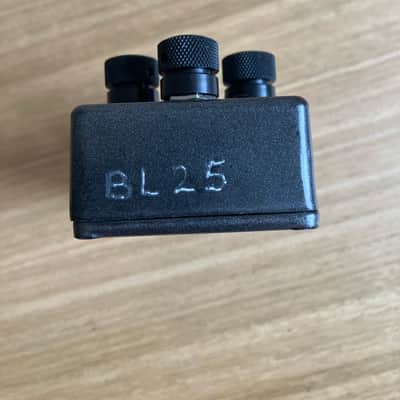 Dunlop QZ1 Cry Baby Q Zone Fixed Wah image 3
