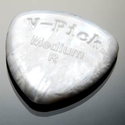 V-Picks Medium Round Pearly Gates MRPG3 3-PACK w/Bonus Deluxe Pick image 1
