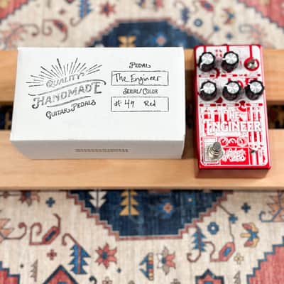 Matthews Effects The Engineer 2010 Red image 4