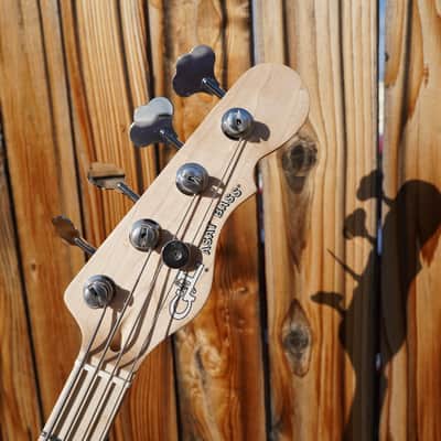 G&L USA Fullerton Deluxe ASAT Bass Butterscotch Blonde 4-String Electric Bass Guitar w/ Gig Bag (2024) image 4