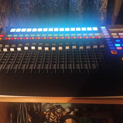 PreSonus Faderport 16 USB DAW Control Surface 2018 - Present Black image 1