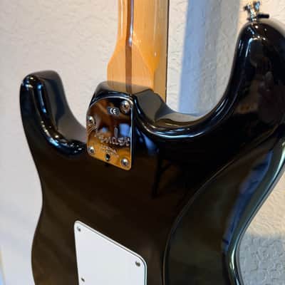 Fender American Deluxe Stratocaster 2009 - Montego Black image 12