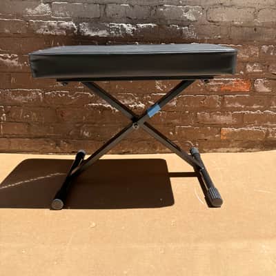 Yamaha Piaggero NP-12 61-Key Portable Digital Piano Bundle w/ Pedal, Bench & Power Supply image 13